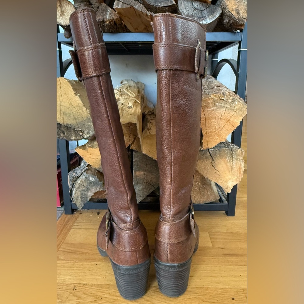 Brown Leather Knee-High Bolo Boots with Warm Lining & Comfortable Fit - Picture 2 of 8